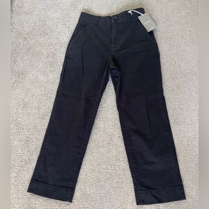 Everlane - Straight Leg Crop in Black